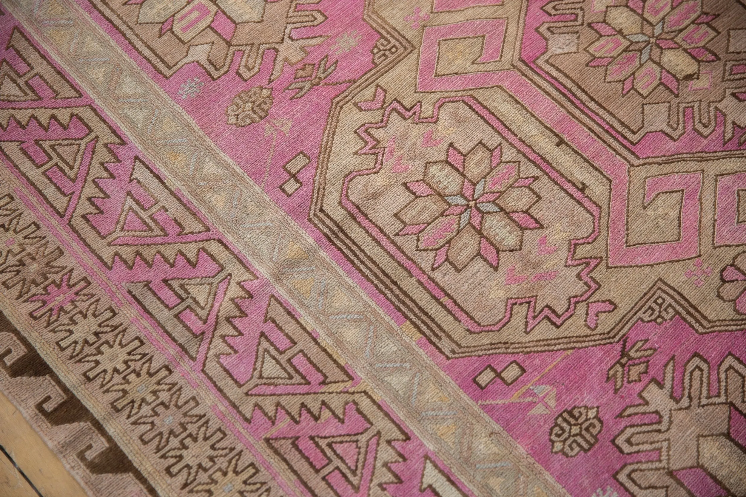 6x11 Vintage Distressed Soumac Carpet