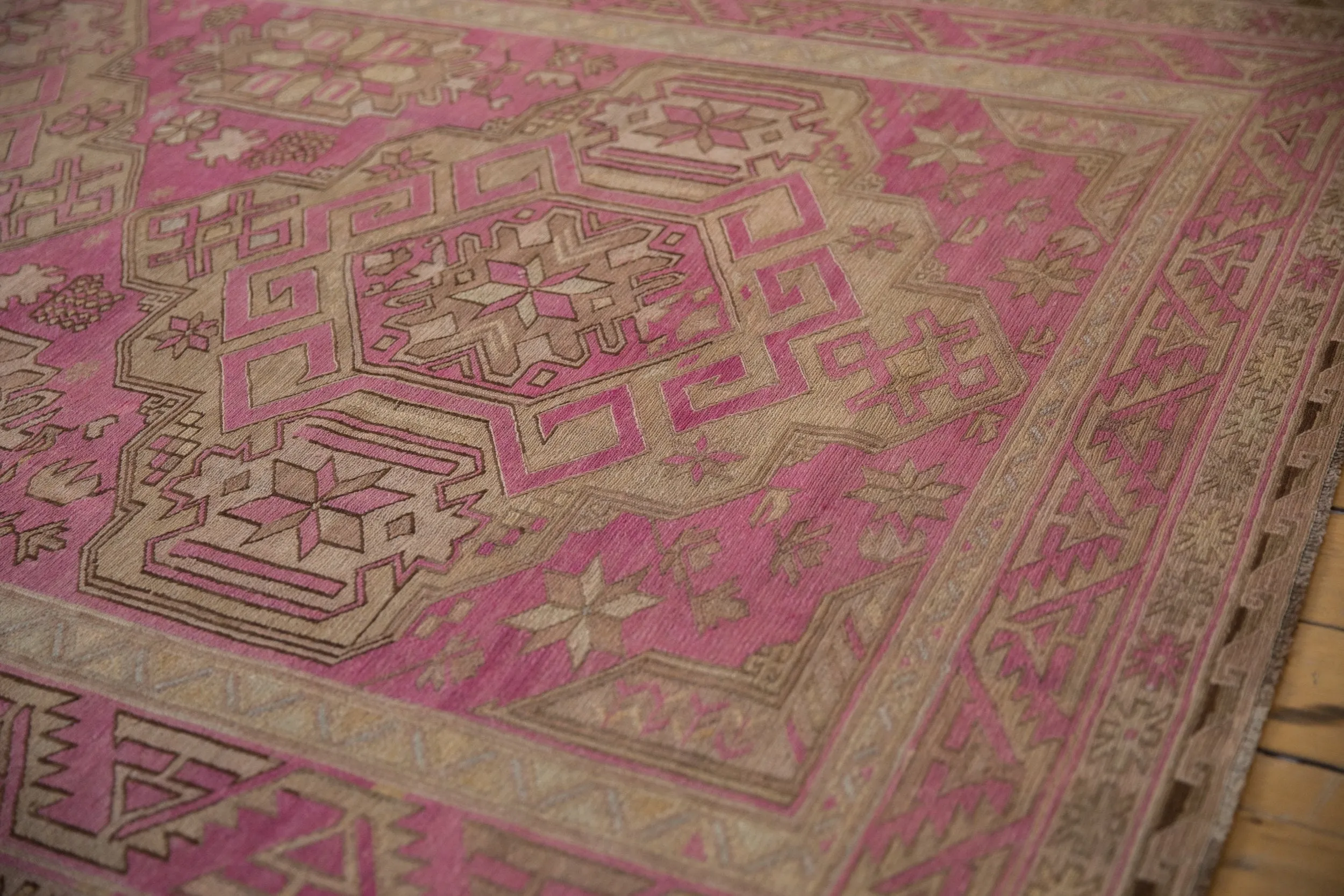6x11 Vintage Distressed Soumac Carpet